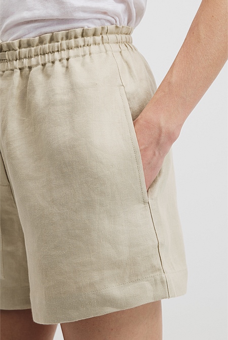 Organically Grown Linen Relaxed Short