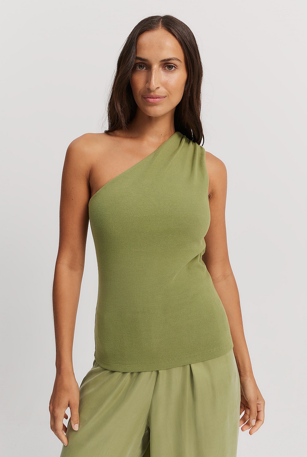 新品 6(ROKU) COTTON RIB ASYMMETRY TANK TOP 6(ROKU)＞COTTON RIB ASYMMETRY TANK TOP/カットソーを使った人気