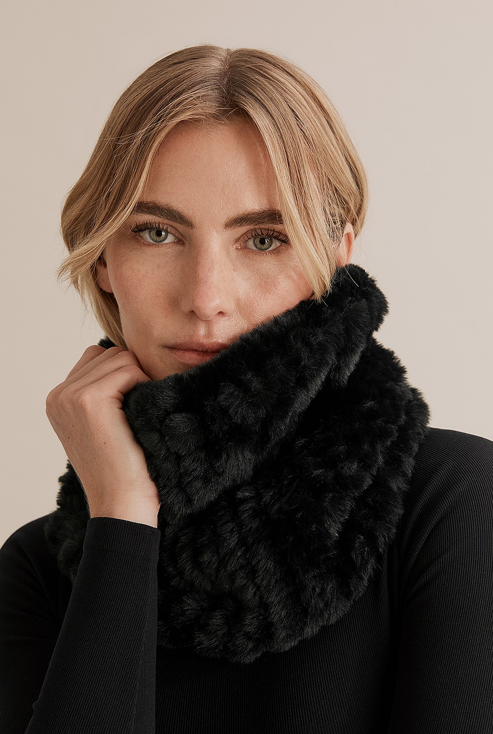 ネックウォーマー EXAMPLE FUR SNOOD BLACK Christine Black Knitted Rex Rabbit Fur Snood Scarf: FurHatWorld.com