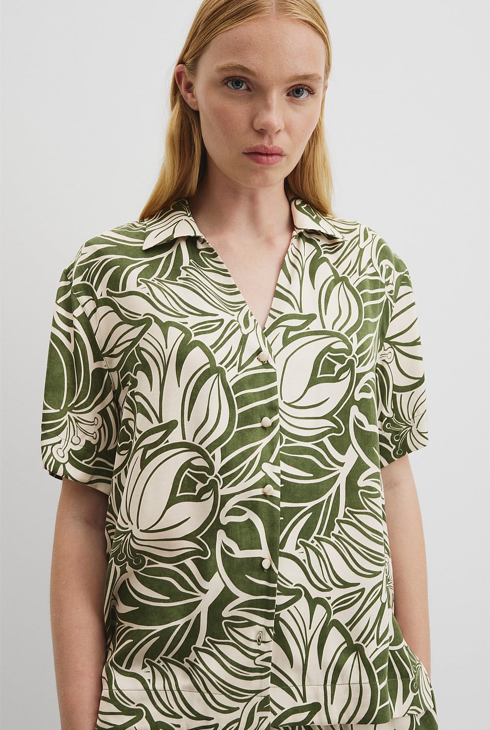 Etched Tropical Print Short Sleeve Cupro Shirt - Holiday | Country