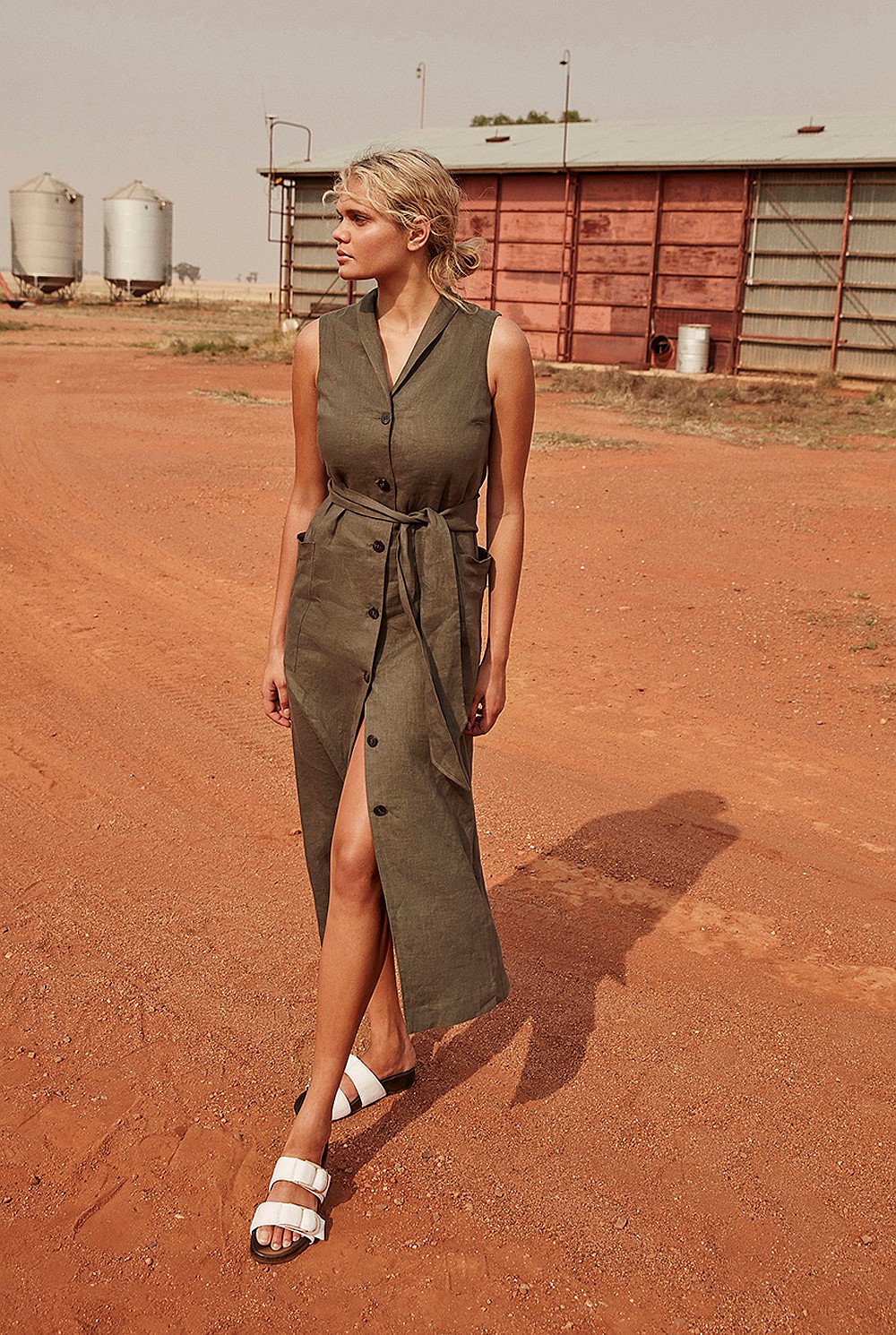 green emerald velvet dress Moss – Zuri