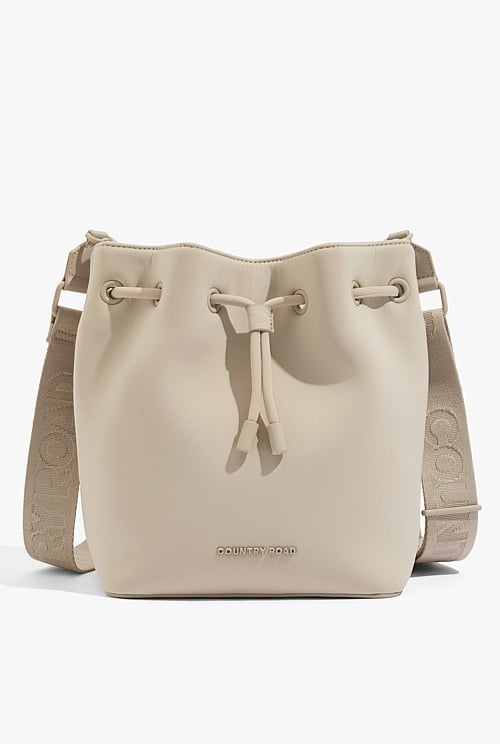 Country road 2024 bucket bag