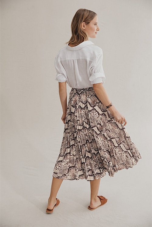 Pleated midi skirt country road hotsell